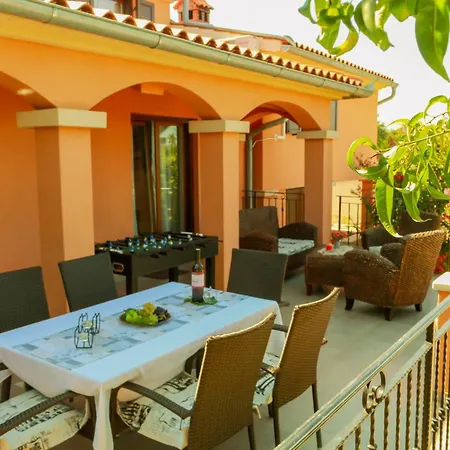 Tatil Evi Holiday House St. Marina
