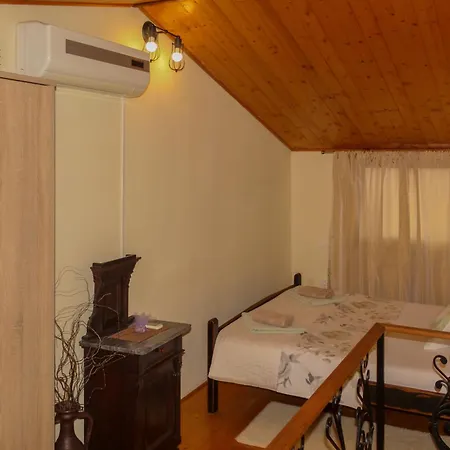 Holiday House St. Marina Tatil Evi *